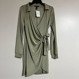 Women’s Forever 21 Metallic Green Gray Ribbed Collared Wrap Dress Size Large
